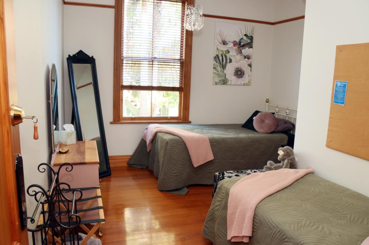 Headlands Estate Apartment Whanganui Exterior photo